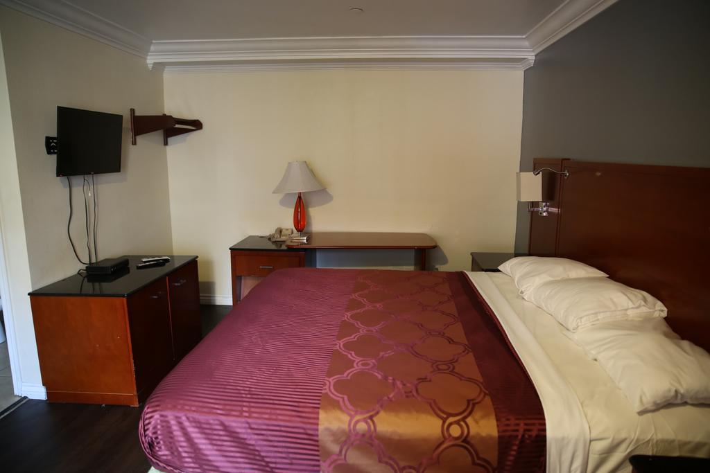Chateau Inn & Suites Downey Eksteriør bilde