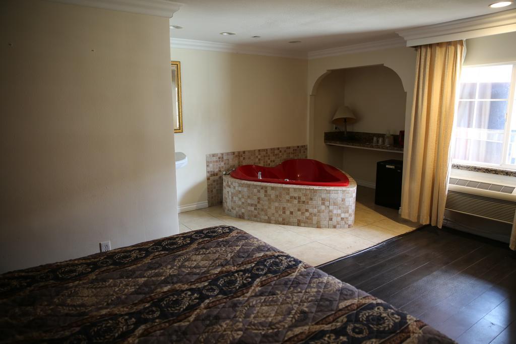 Chateau Inn & Suites Downey Eksteriør bilde