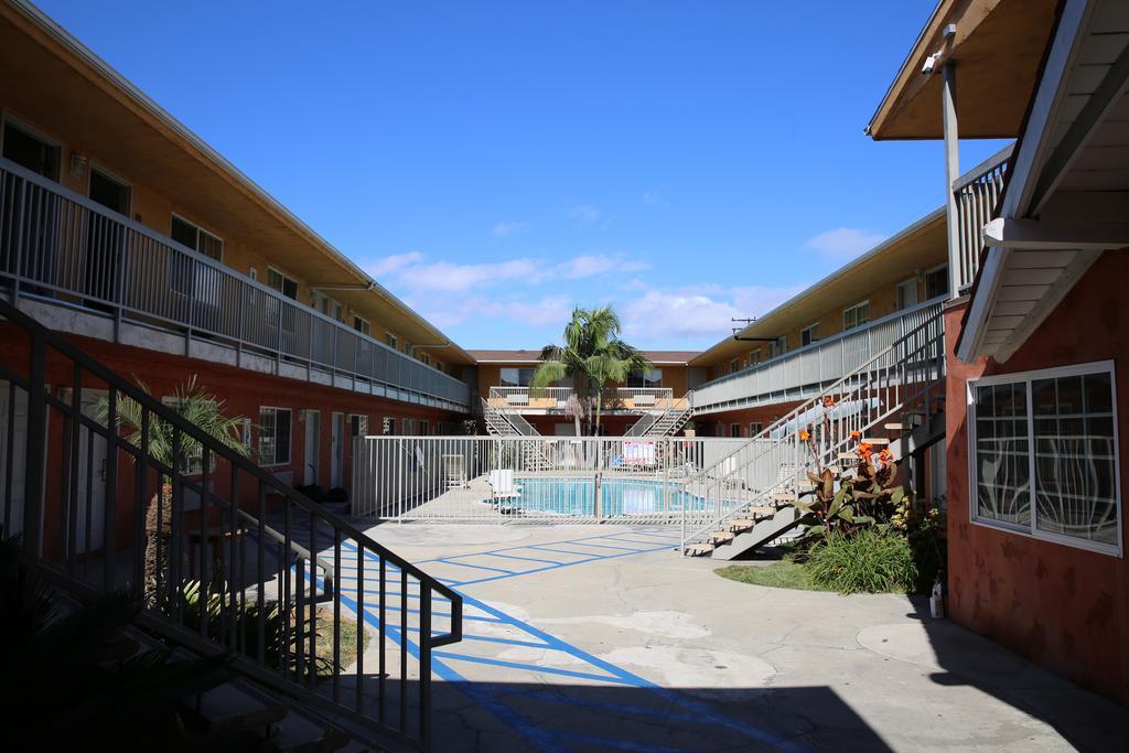 Chateau Inn & Suites Downey Eksteriør bilde