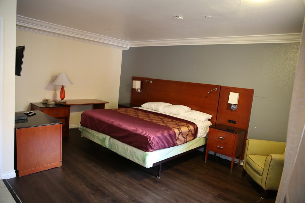 Chateau Inn & Suites Downey Eksteriør bilde