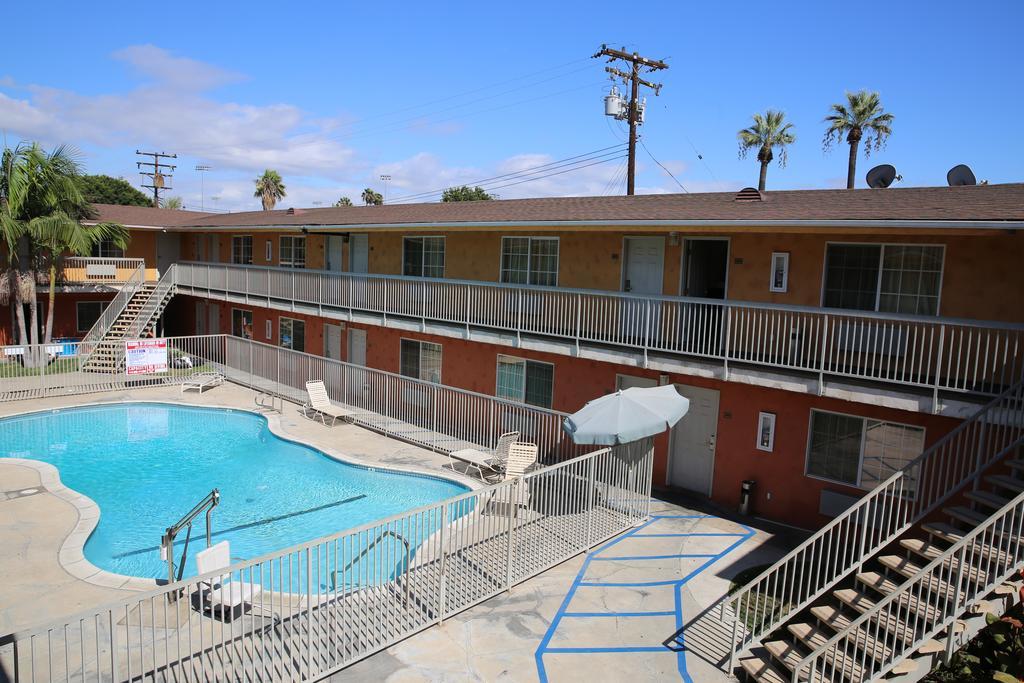 Chateau Inn & Suites Downey Eksteriør bilde