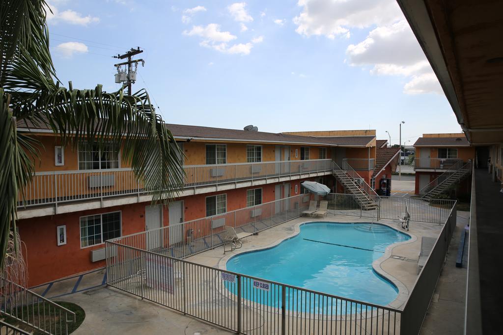 Chateau Inn & Suites Downey Eksteriør bilde