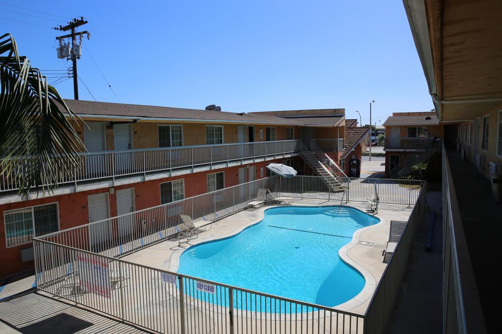 Chateau Inn & Suites Downey Eksteriør bilde